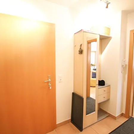 77 - 23 Apartment *